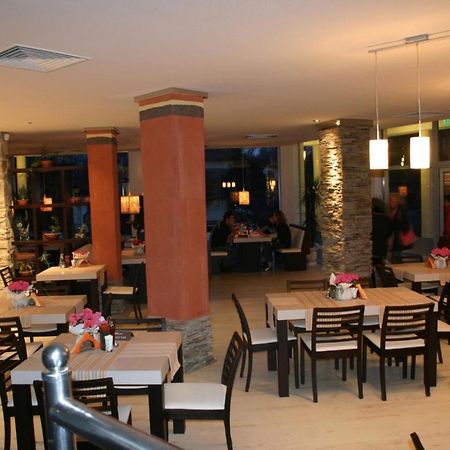 Hotel Luxor Burgas City Exterior foto