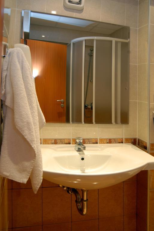 Hotel Luxor Burgas City Exterior foto