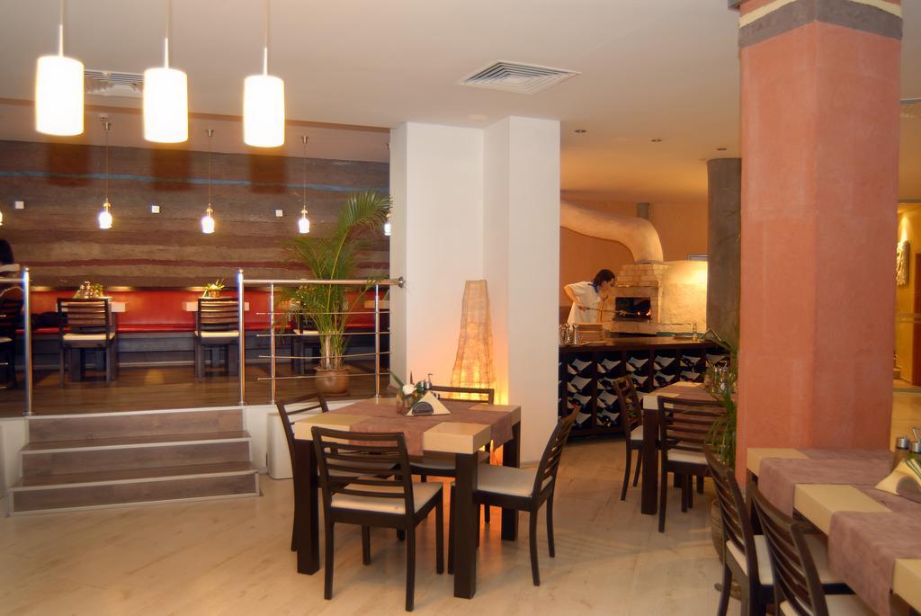Hotel Luxor Burgas City Exterior foto