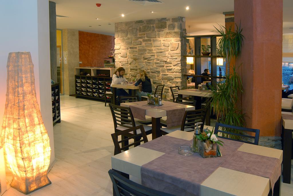 Hotel Luxor Burgas City Exterior foto