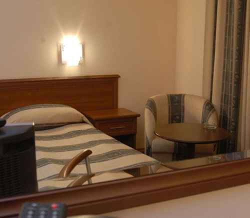 Hotel Luxor Burgas City Exterior foto